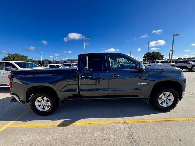 Used 2020 Chevrolet Silverado 1500 LT w/ Texas Edition RWD image 2