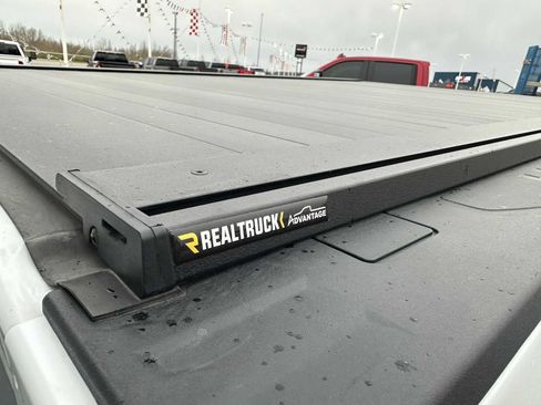 Used 2024 GMC Sierra 3500 SLE w/ SLE Convenience Package image 14