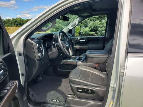 Used 2021 GMC Sierra 3500 Denali image 4