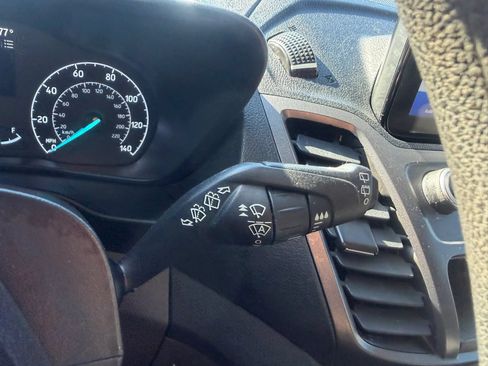 Used 2022 Ford Transit Connect XLT FWD image 24