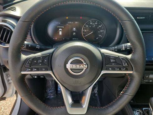 Certified 2023 Nissan Kicks SR w/ SR Premium Package FWD image 18