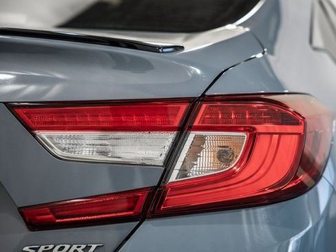 Used 2021 Honda Accord Sport image 4