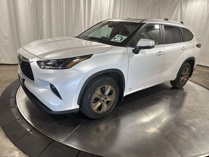 Used 2023 Toyota Highlander Bronze Edition