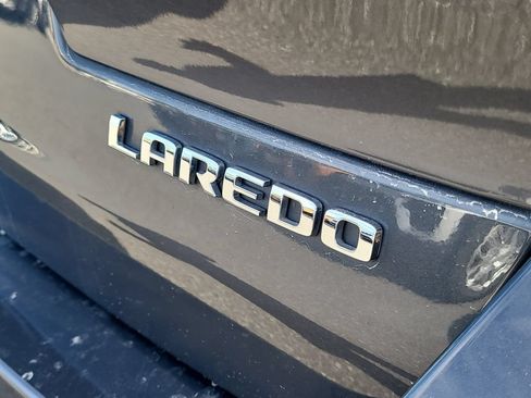Certified 2022 Jeep Grand Cherokee L Laredo w/ Luxury Tech Group I RWD image 8