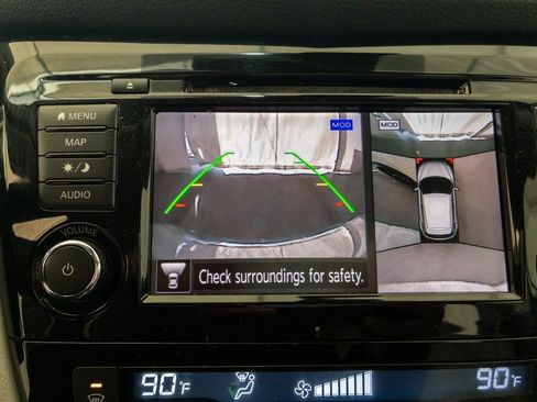 Used 2019 Nissan Rogue Sport SL w/ Premium Package image 26