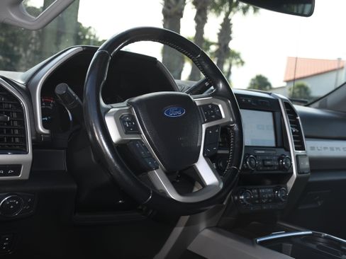 Used 2021 Ford F250 Lariat w/ Lariat Ultimate Package image 8