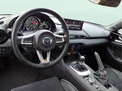 Used 2024 MAZDA MX-5 Miata RF Club w/ Weather Package image 12