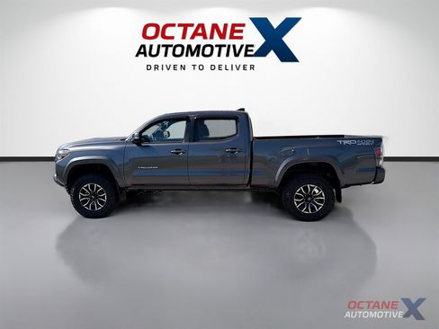 Used 2021 Toyota Tacoma TRD Sport AWD/4WD image 4