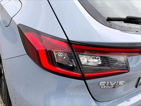 Used 2023 Honda Civic Sport image 28