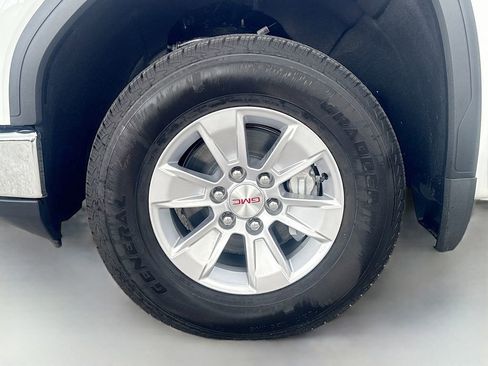 Used 2025 GMC Sierra 1500 Pro w/ Pro Value Package image 28