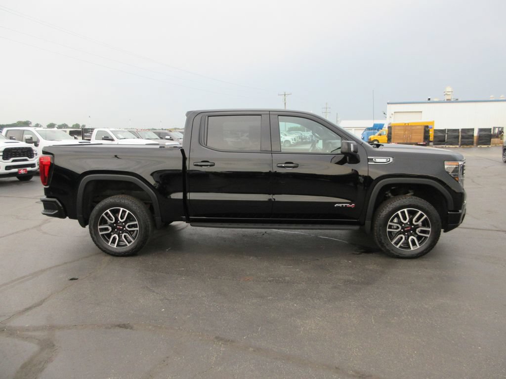 Certified 2025 GMC Sierra 1500 AT4 w/ AT4 Premium Package AWD/4WD image 5