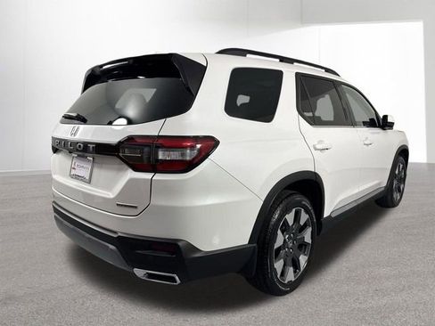 Certified 2026 Honda Pilot Touring image 38