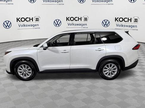 Used 2024 Toyota Grand Highlander AWD image 4