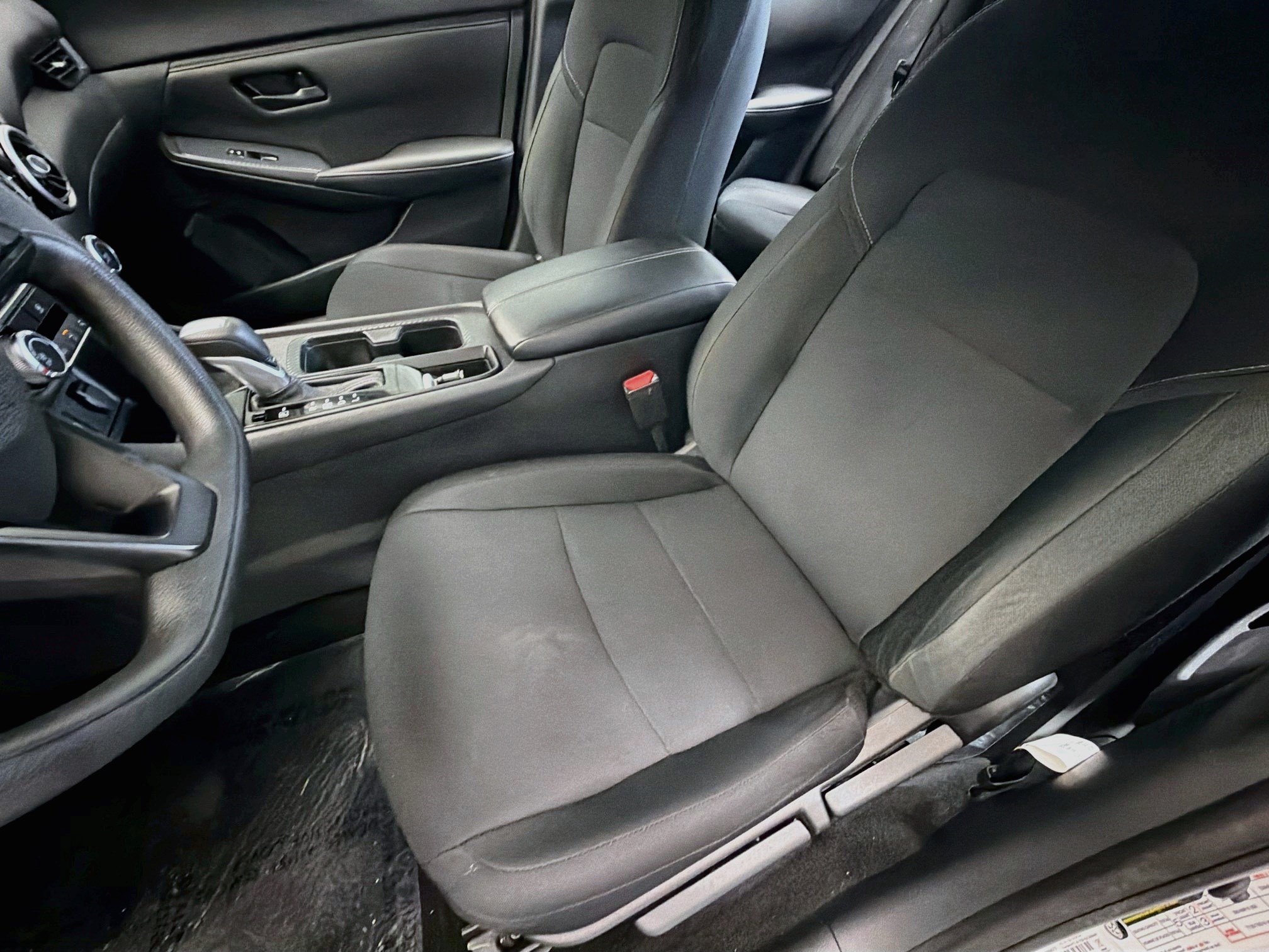 Used 2025 Nissan Sentra S FWD image 11