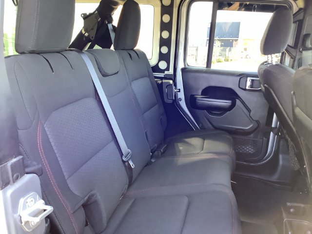 Used 2021 Jeep Wrangler Unlimited Rubicon AWD/4WD image 34