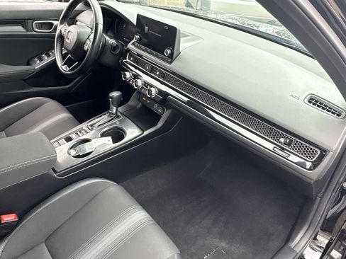 Used 2023 Honda Civic Sport image 25