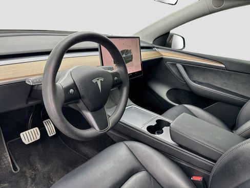 Used 2023 Tesla Model Y Performance AWD/4WD image 7