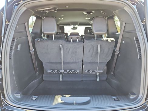 New 2026 Chrysler Pacifica Select FWD image 19