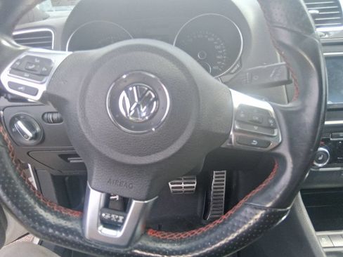Used 2013 Volkswagen GTI 4-Door FWD image 9