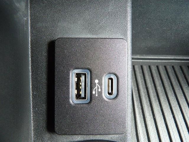 Used 2021 Ford F250 XLT w/ XLT Premium Package AWD/4WD image 24