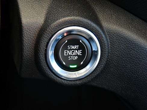 Used 2023 Chevrolet TrailBlazer RS w/ Convenience Package image 26