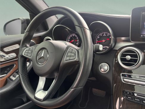 Used 2018 Mercedes-Benz GLC 300 image 30