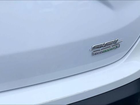 Used 2019 Ford Edge SEL w/ Equipment Group 201A FWD image 10