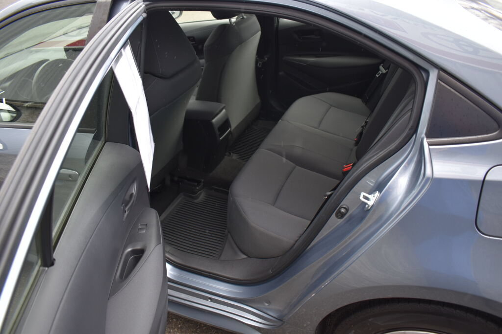 Certified 2022 Toyota Corolla LE FWD image 20