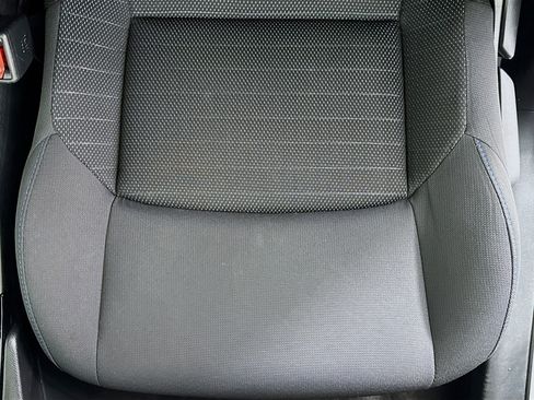Used 2023 Toyota Corolla Cross AWD Hybrid image 18