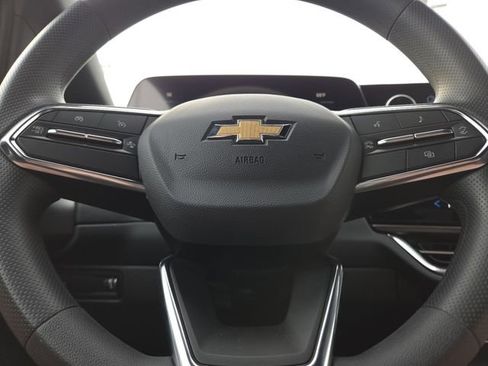 Certified 2026 Chevrolet Equinox EV LT image 30