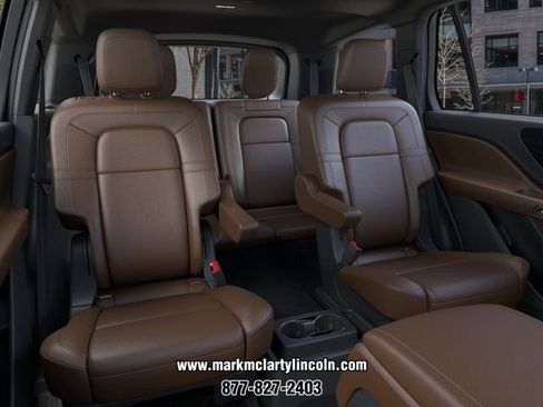 New 2026 Lincoln Aviator Reserve w/ Illumination Package RWD image 11