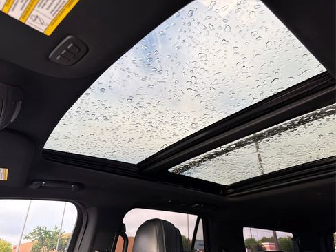 Used 2019 Lincoln Navigator L Reserve AWD/4WD image 19