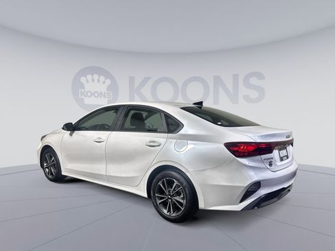 Used 2024 Kia Forte LXS FWD image 4