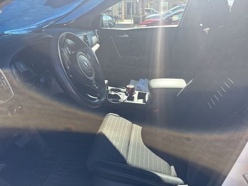 Used 2020 Kia Sportage LX w/ LX Popular Package FWD image 6