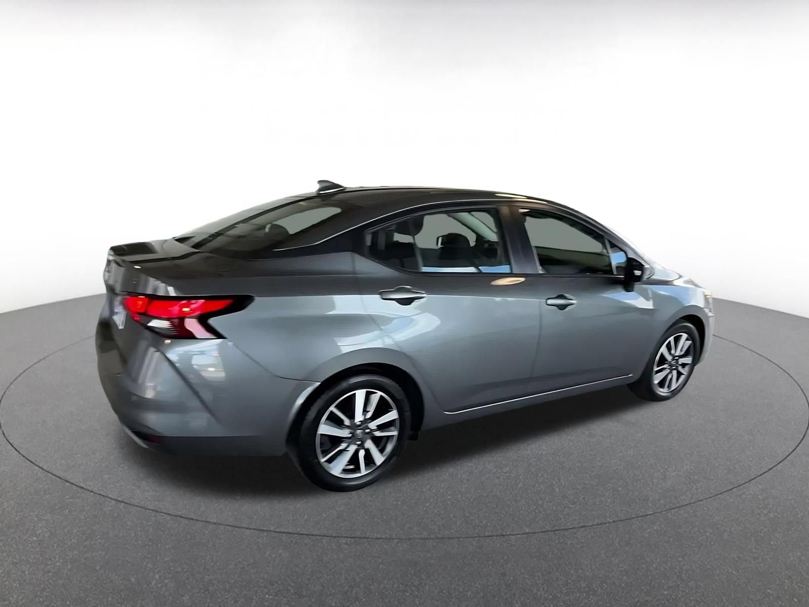 Used 2025 Nissan Versa SV FWD image 14