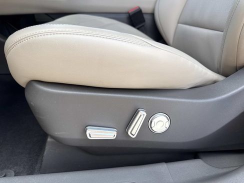 Certified 2024 Lincoln Nautilus Premier AWD/4WD image 19