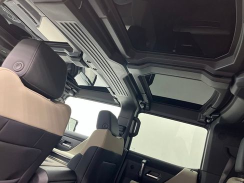 New 2026 GMC Hummer EV 4x4 Crew Cab image 11