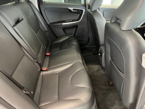 Used 2016 Volvo XC60 T6 w/ Proximity Package AWD/4WD image 36