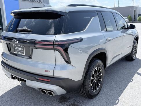 Used 2024 Chevrolet Traverse Z71 AWD/4WD image 6