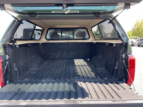 Certified 2022 Toyota Tundra SR5 w/ TRD Off-Road Package AWD/4WD image 15