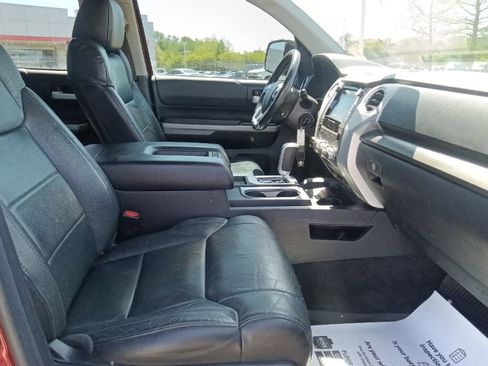 Used 2020 Toyota Tundra SR5 w/ SR5 Leather Package AWD/4WD image 31