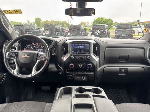 Used 2019 Chevrolet Silverado 1500 LT w/ All-Star Edition AWD/4WD image 29