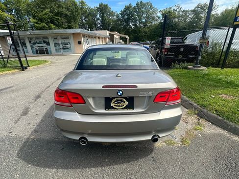 Used 2007 BMW 335i Convertible image 6