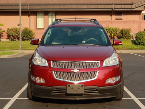Used 2011 Chevrolet Traverse LTZ w/ LPO, 'HIT The Road' Package AWD/4WD image 2