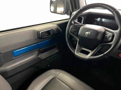 Used 2021 Ford Bronco Black Diamond AWD/4WD image 12