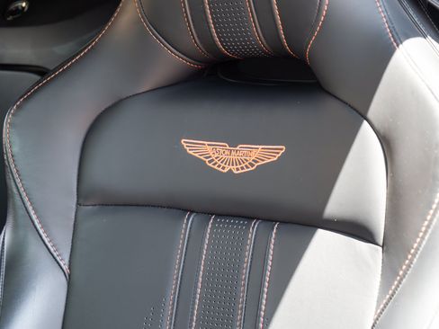 Used 2023 Aston Martin V8 Vantage Roadster RWD image 6