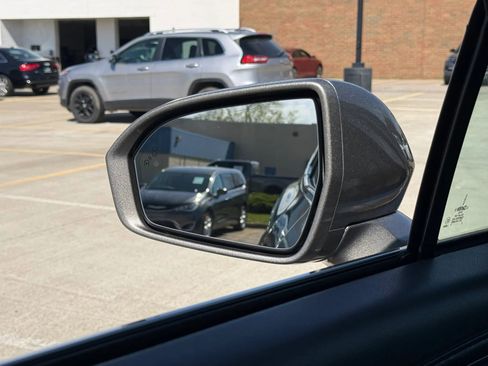 Used 2016 Lincoln MKX Reserve w/ Climate Package AWD/4WD image 48