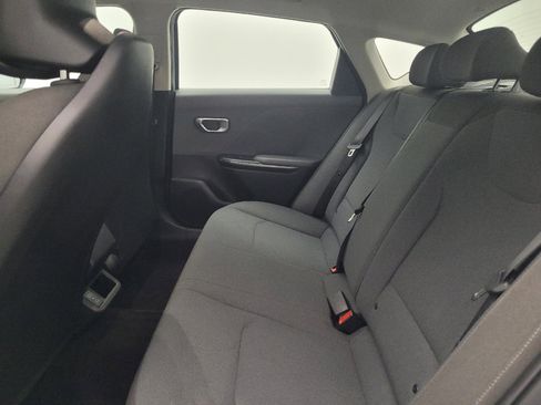 Used 2025 Kia K4 FWD image 18