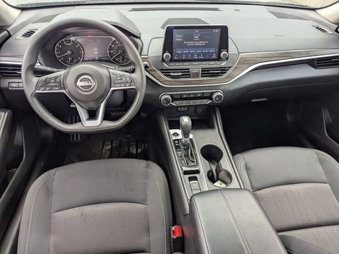 Used 2025 Nissan Altima 2.5 SV AWD/4WD image 28