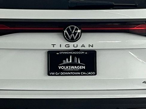 New 2026 Volkswagen Tiguan SE image 34